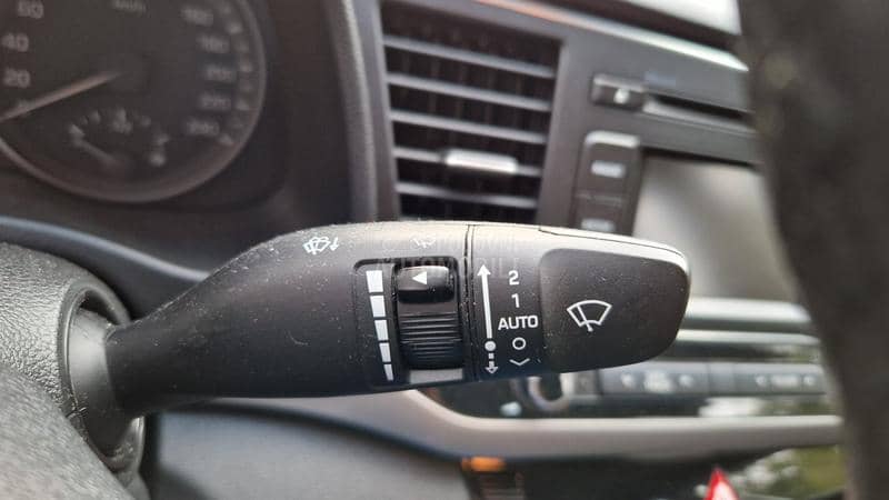 Hyundai Elantra 1.6GLS