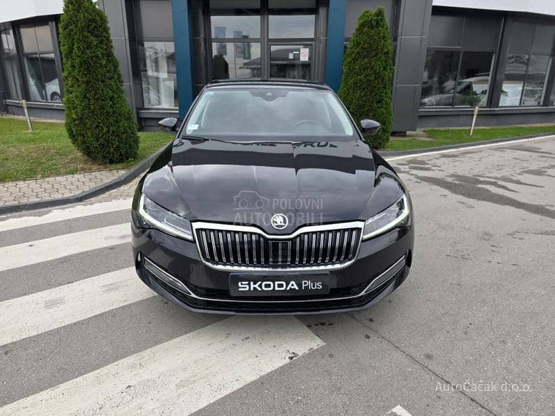 Škoda Superb REZERVISAN
