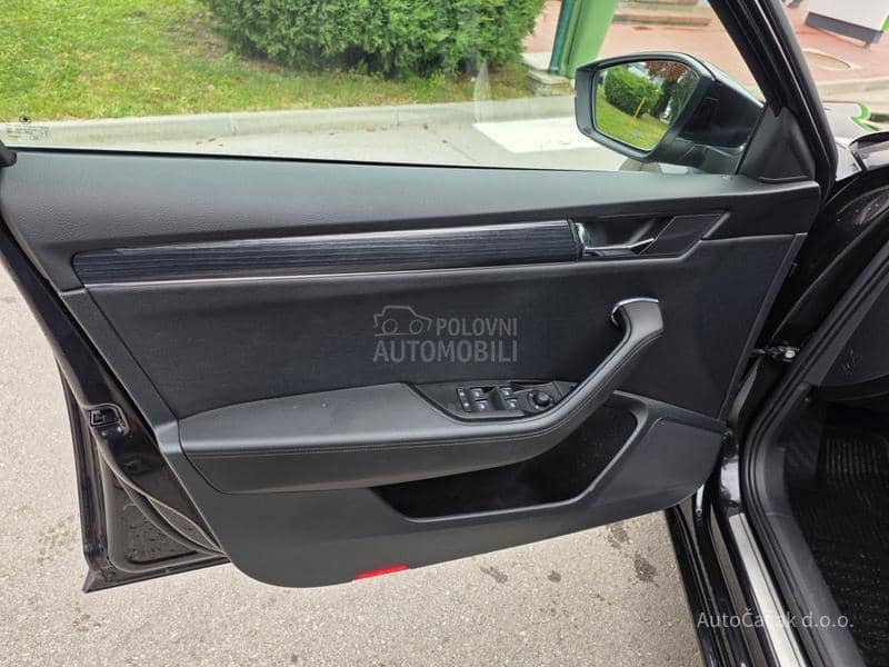 Škoda Superb REZERVISAN