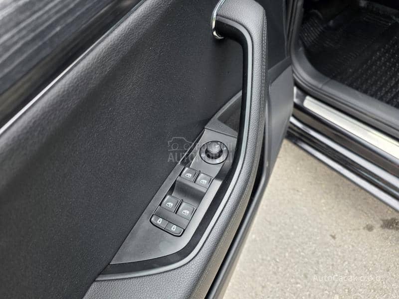 Škoda Superb REZERVISAN