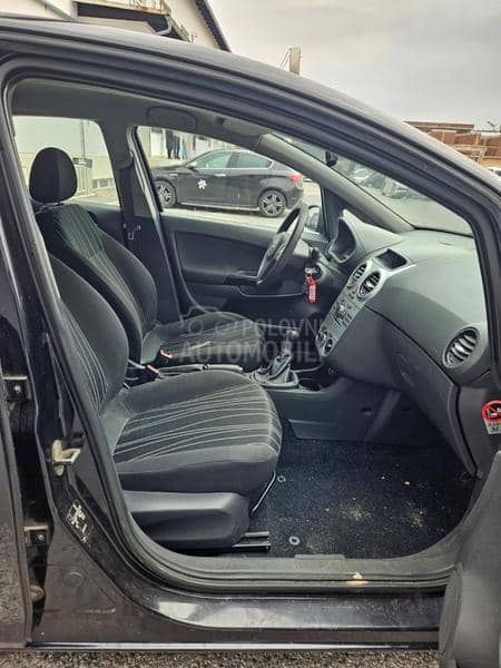 Opel Corsa D 1.4