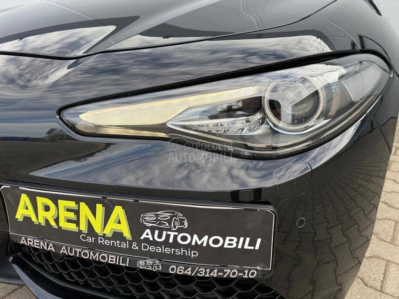Alfa Romeo Giulia 2.0 TURBO/VELOCE/AUT