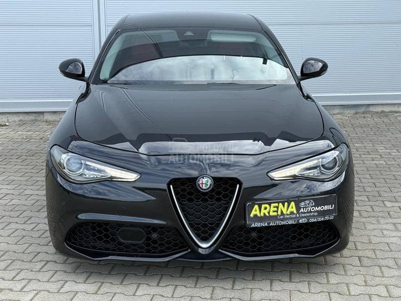 Alfa Romeo Giulia 2.0 TURBO/VELOCE/AUT