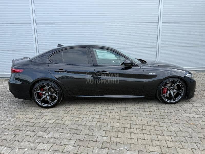 Alfa Romeo Giulia 2.0 TURBO/VELOCE/AUT