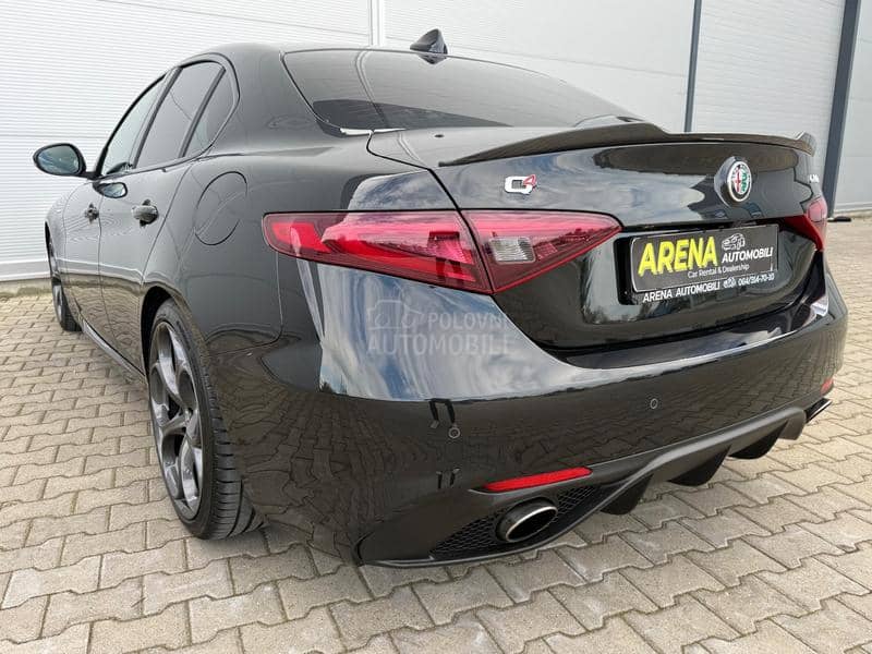 Alfa Romeo Giulia 2.0 TURBO/VELOCE/AUT