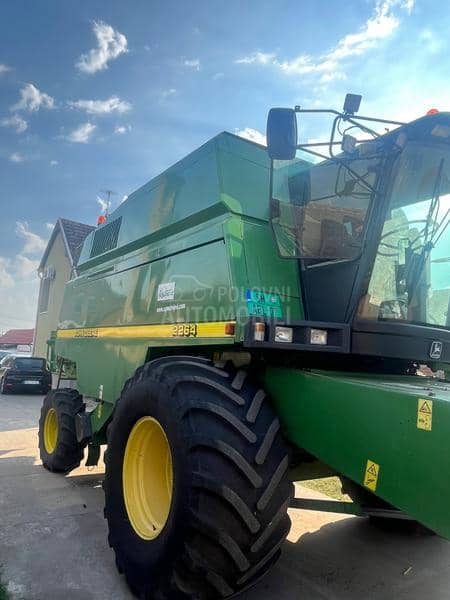 John Deere 2264