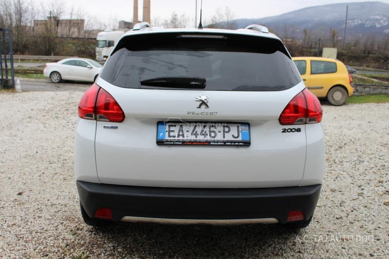 Peugeot 2008 1.6 HDI STYLE
