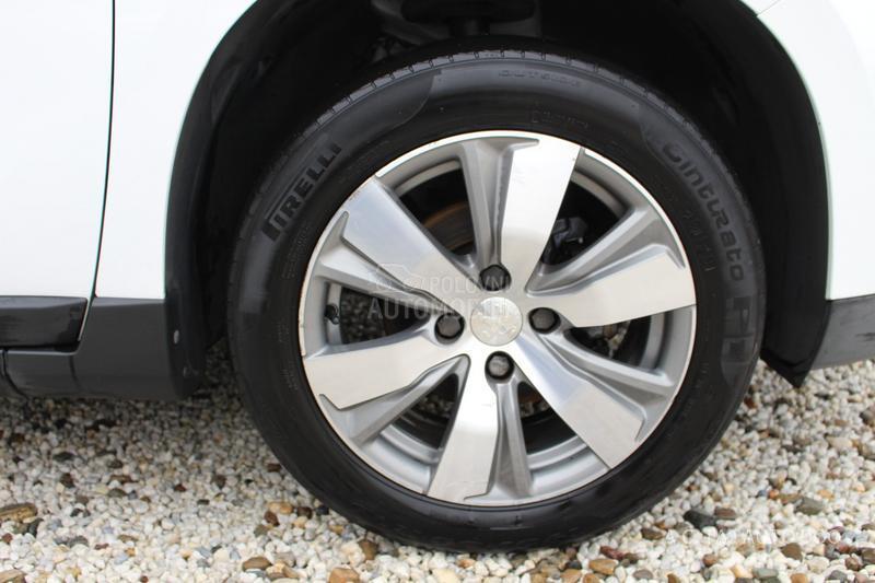 Peugeot 2008 1.6 HDI STYLE