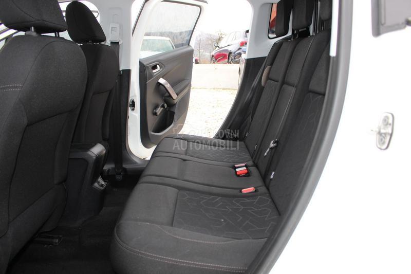 Peugeot 2008 1.6 HDI STYLE