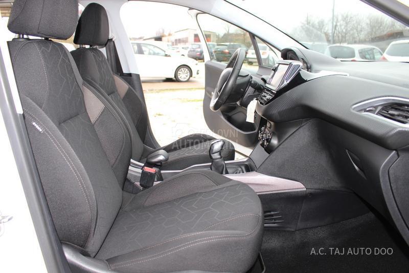 Peugeot 2008 1.6 HDI STYLE