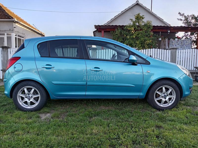 Opel Corsa D 1.2 ecoflex