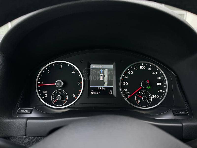 Volkswagen Tiguan R-LINE 4x4 DSG CH