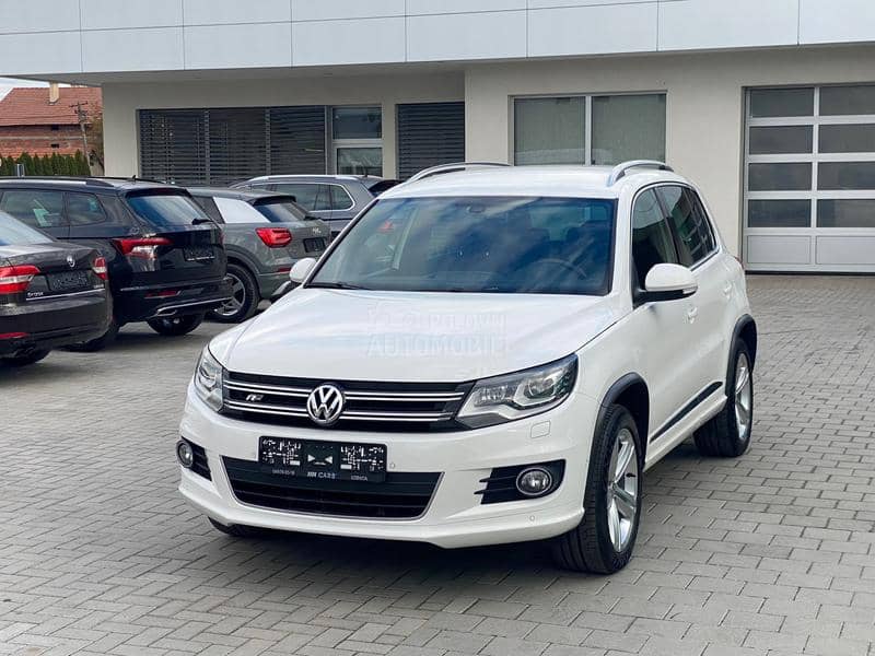 Volkswagen Tiguan R-LINE 4x4 DSG CH