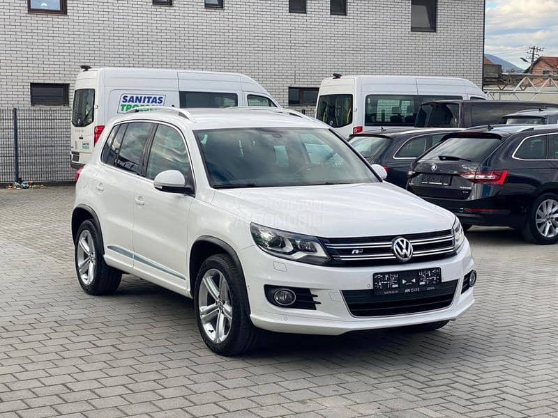 Volkswagen Tiguan R-LINE 4x4 DSG CH
