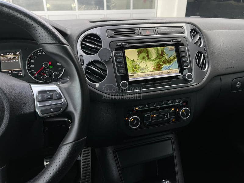 Volkswagen Tiguan R-LINE 4x4 DSG CH