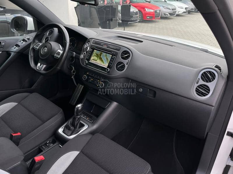 Volkswagen Tiguan R-LINE 4x4 DSG CH