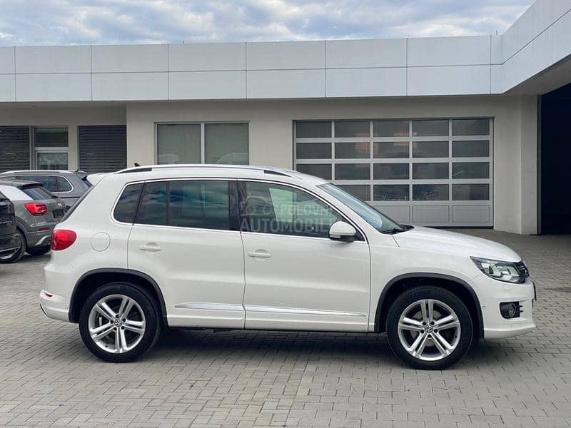 Volkswagen Tiguan R-LINE 4x4 DSG CH
