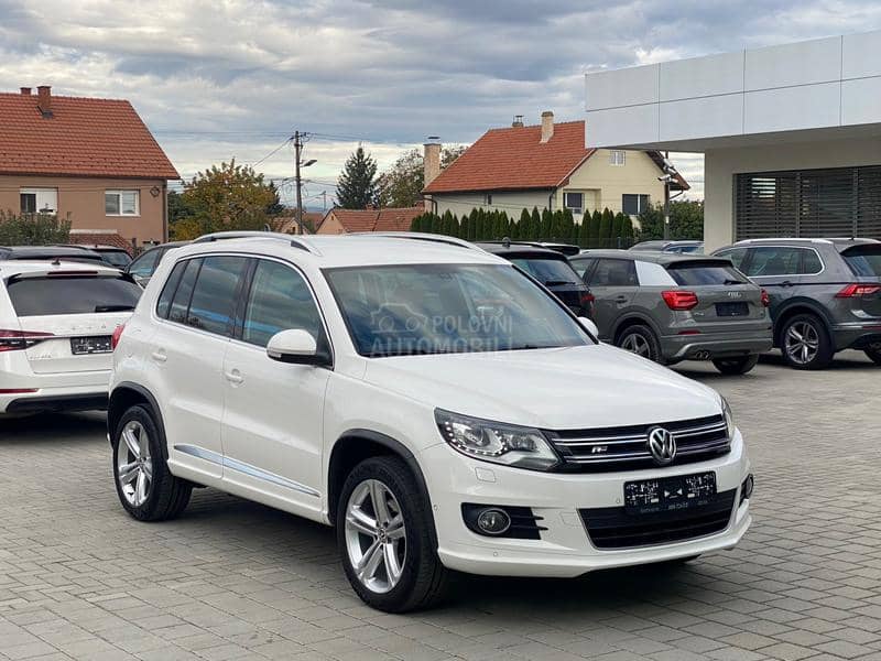 Volkswagen Tiguan R-LINE 4x4 DSG CH
