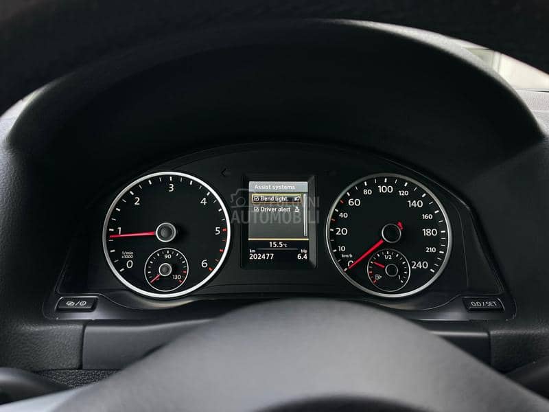 Volkswagen Tiguan R-LINE 4x4 DSG CH