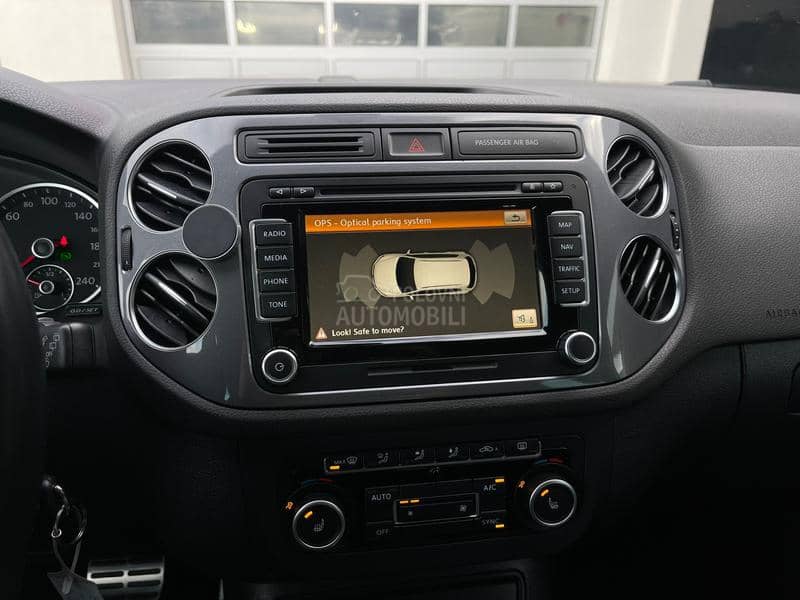 Volkswagen Tiguan R-LINE 4x4 DSG CH