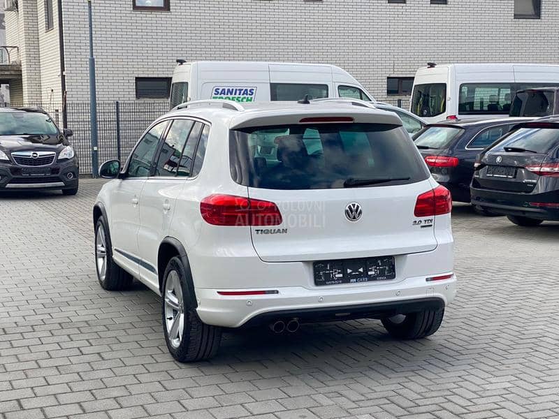 Volkswagen Tiguan R-LINE 4x4 DSG CH