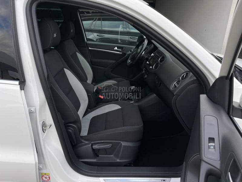 Volkswagen Tiguan R-LINE 4x4 DSG CH