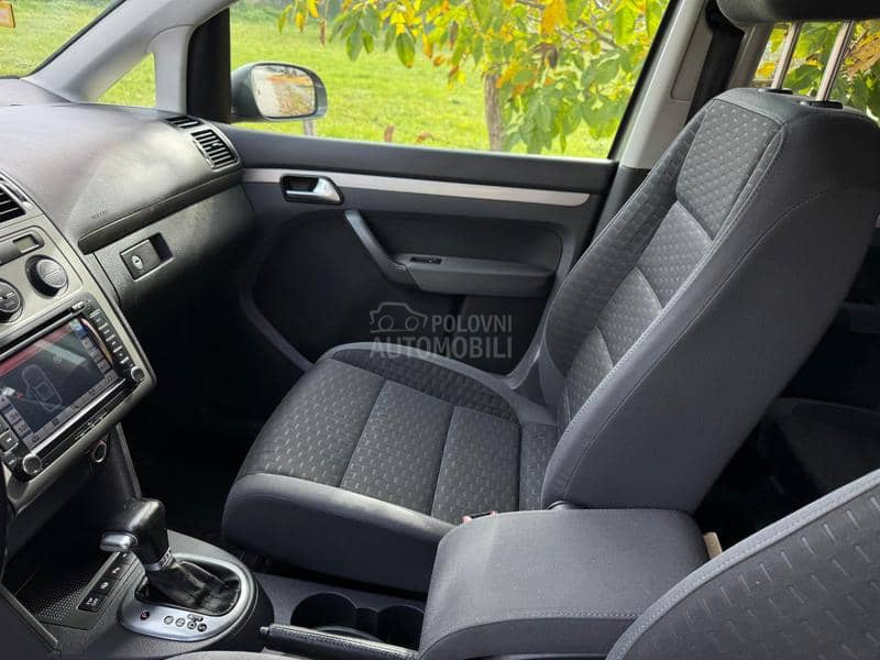 Volkswagen Touran 2.0 TDI DSG CH