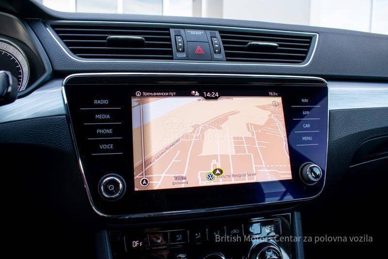 Škoda Superb 2.0 TDI DSG 4X4 Škoda Superb 2.0 TDI DSG 4X4