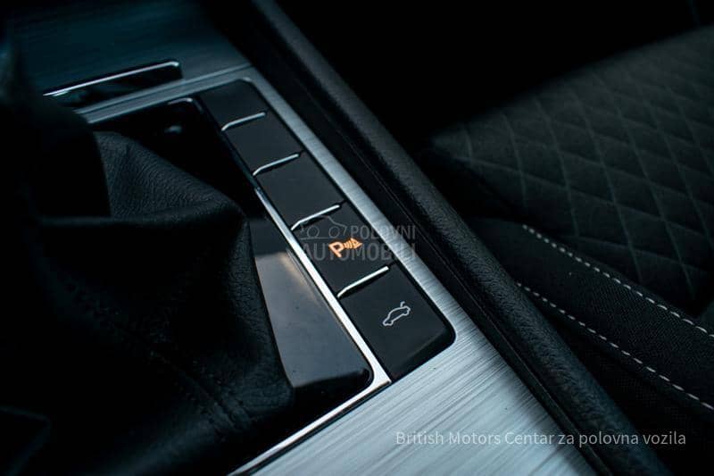Škoda Superb 2.0 TDI DSG 4X4 Škoda Superb 2.0 TDI DSG 4X4