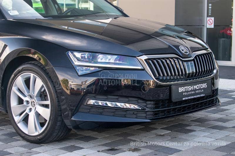 Škoda Superb 2.0 TDI DSG 4X4 Škoda Superb 2.0 TDI DSG 4X4