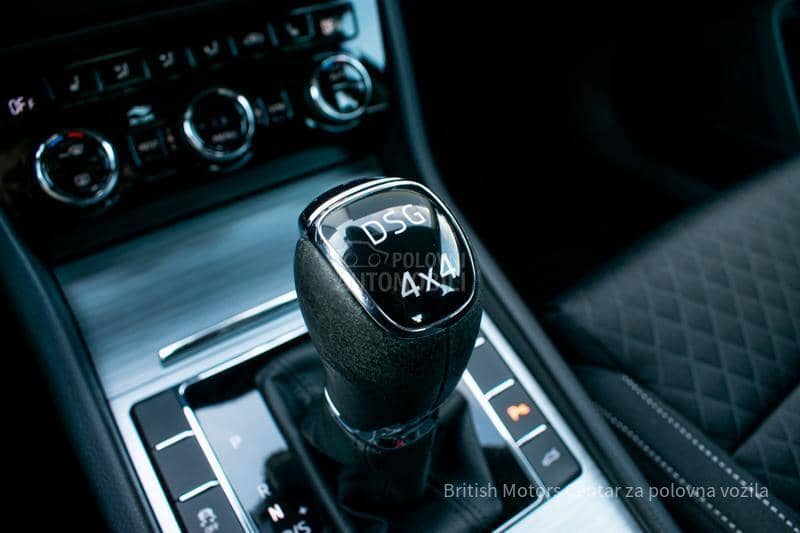 Škoda Superb 2.0 TDI DSG 4X4 Škoda Superb 2.0 TDI DSG 4X4