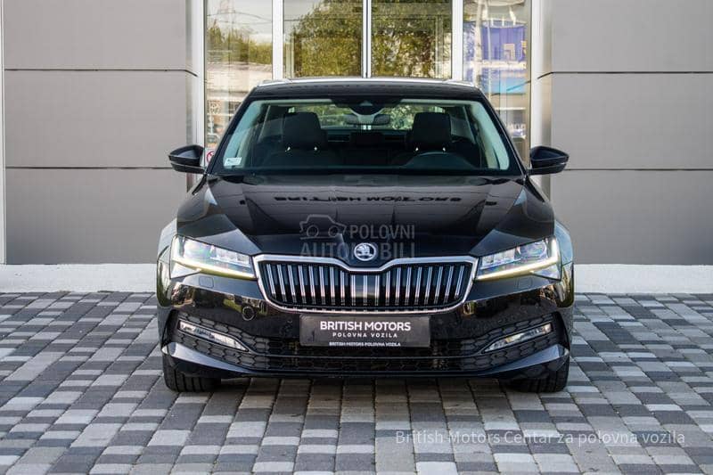Škoda Superb 2.0 TDI DSG 4X4 Škoda Superb 2.0 TDI DSG 4X4