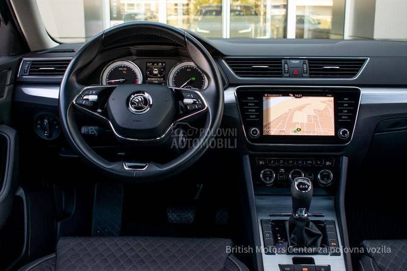 Škoda Superb 2.0 TDI DSG 4X4 Škoda Superb 2.0 TDI DSG 4X4