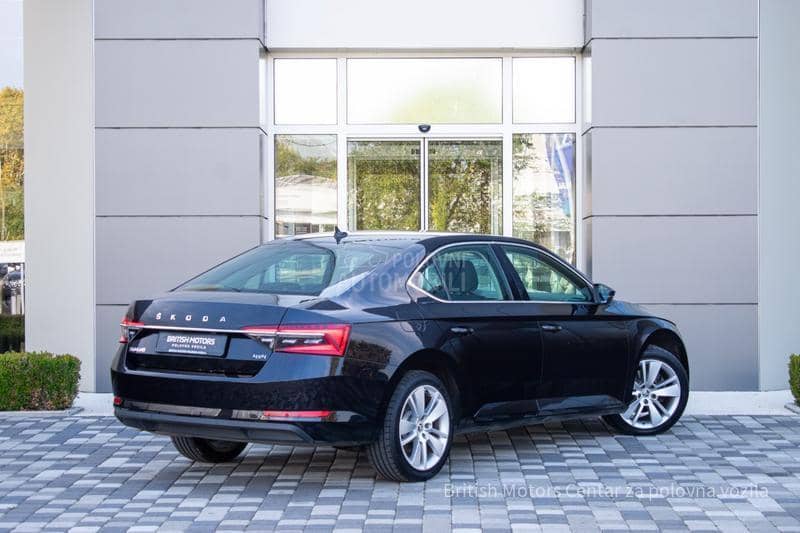 Škoda Superb 2.0 TDI DSG 4X4 Škoda Superb 2.0 TDI DSG 4X4