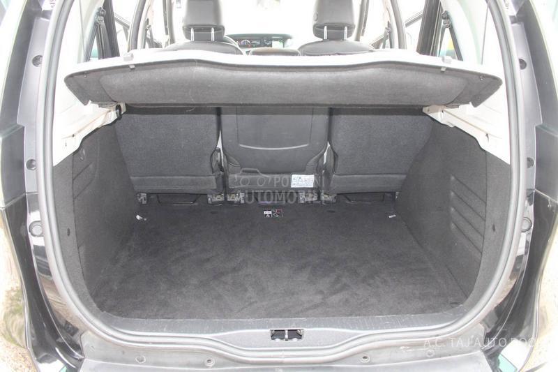 Renault Scenic 1.5 DCI