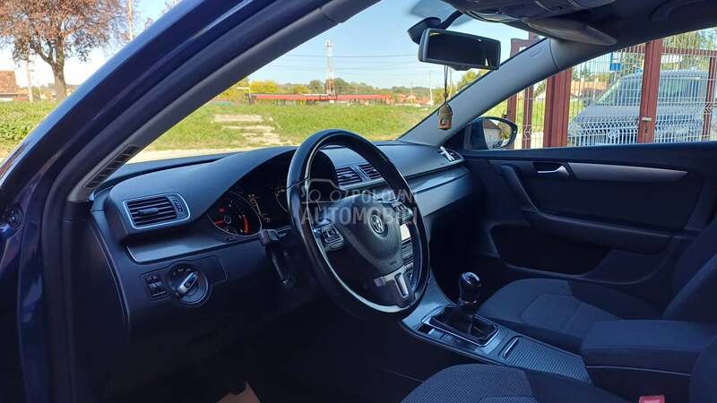 Volkswagen Passat B7 2.0 TDI HAJLAJN T0P