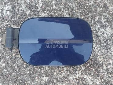 Poklopac rezervoara za Škoda Superb od 2015. do 2024. god.