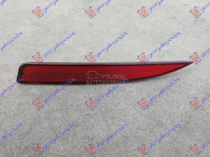 KATADIOPTER U ZADNJEM...