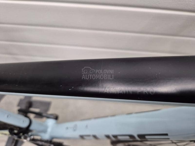 Cube Attain Pro SORA 56cm TOP