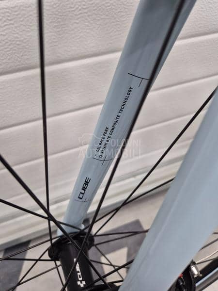 Cube Attain Pro SORA 56cm TOP