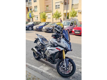 BMW S1000XR