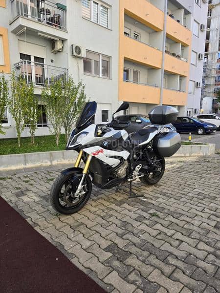 BMW S1000XR
