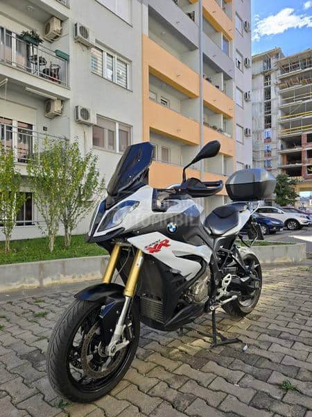BMW S1000XR