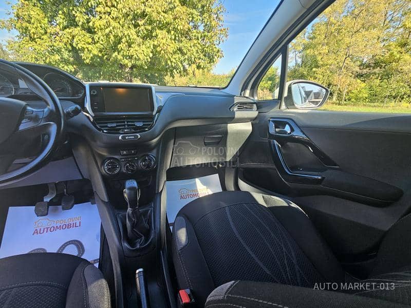Peugeot 208 1.4 hdi  GT line