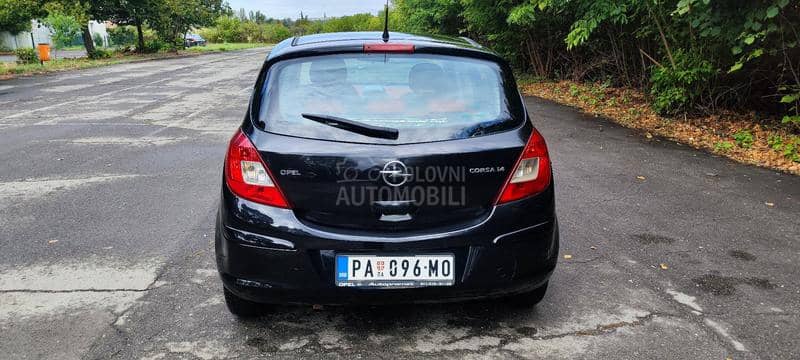 Opel Corsa D 1.4 tng