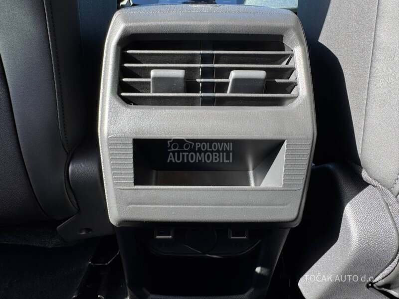 Peugeot 3008 HY Business 136