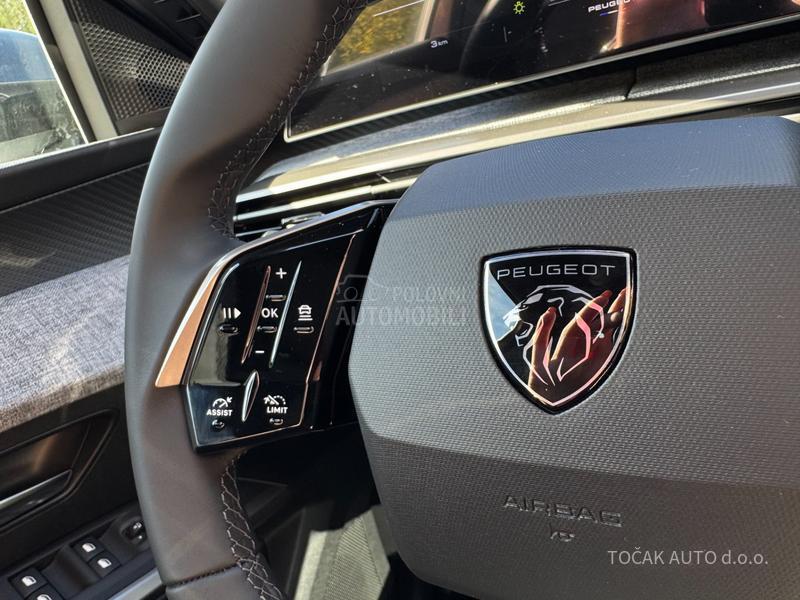 Peugeot 3008 HY Business 136
