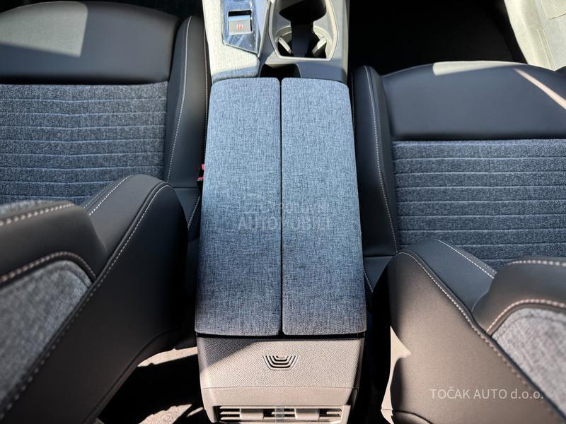 Peugeot 3008 HY Business 136