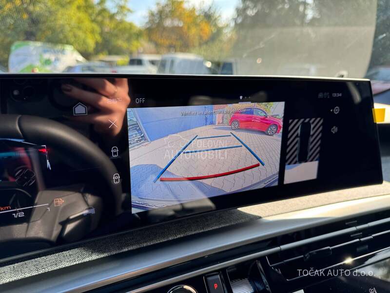 Peugeot 3008 HY Business 136