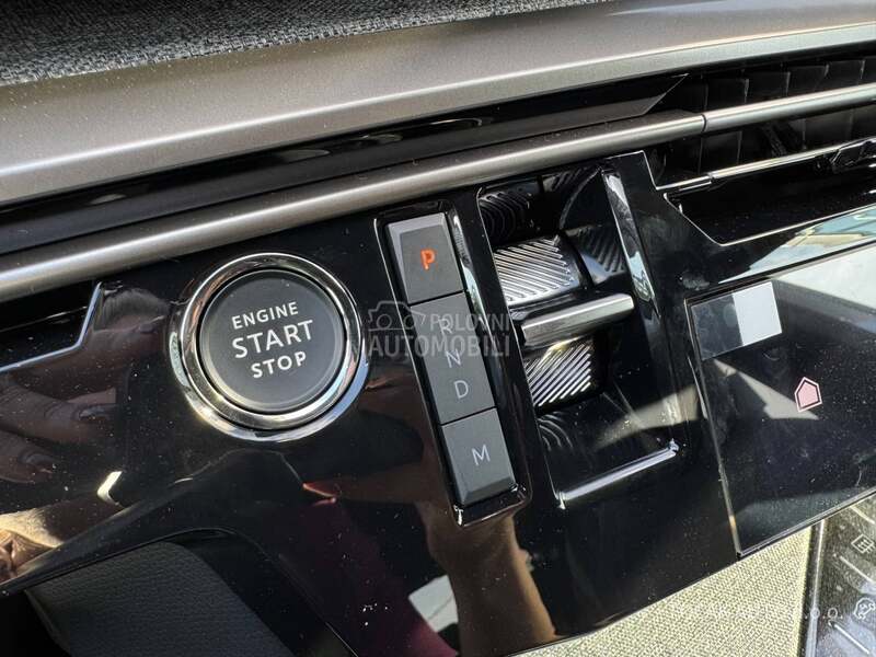 Peugeot 3008 HY Business 136